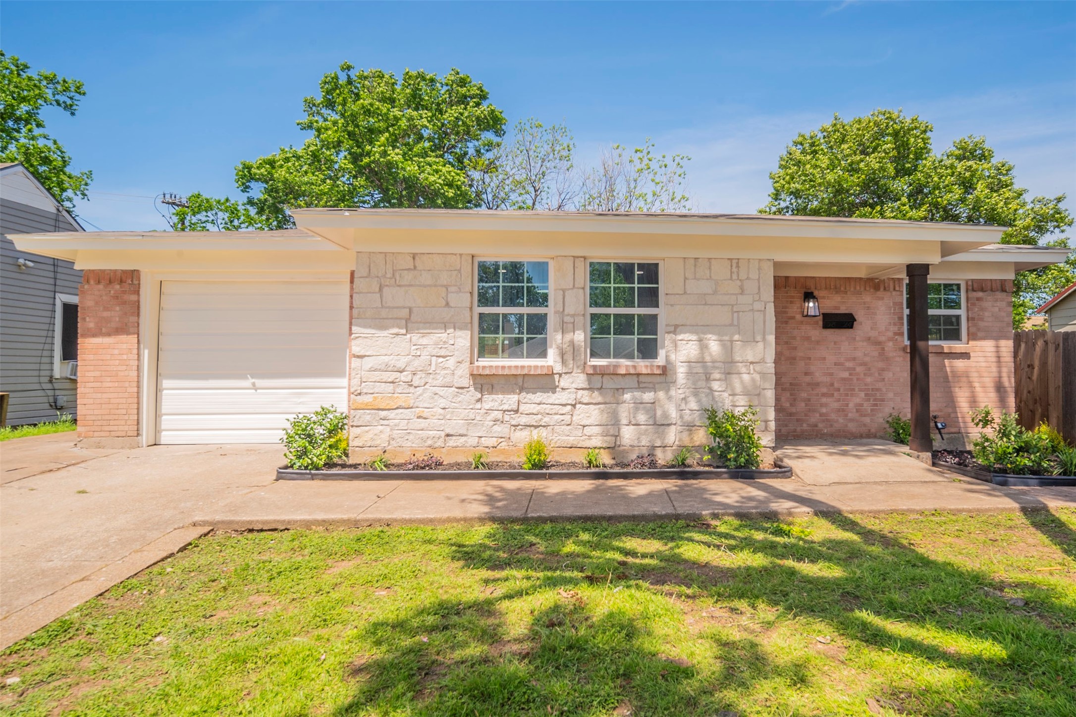 5824 Geddes Avenue Fort Worth TX 76107