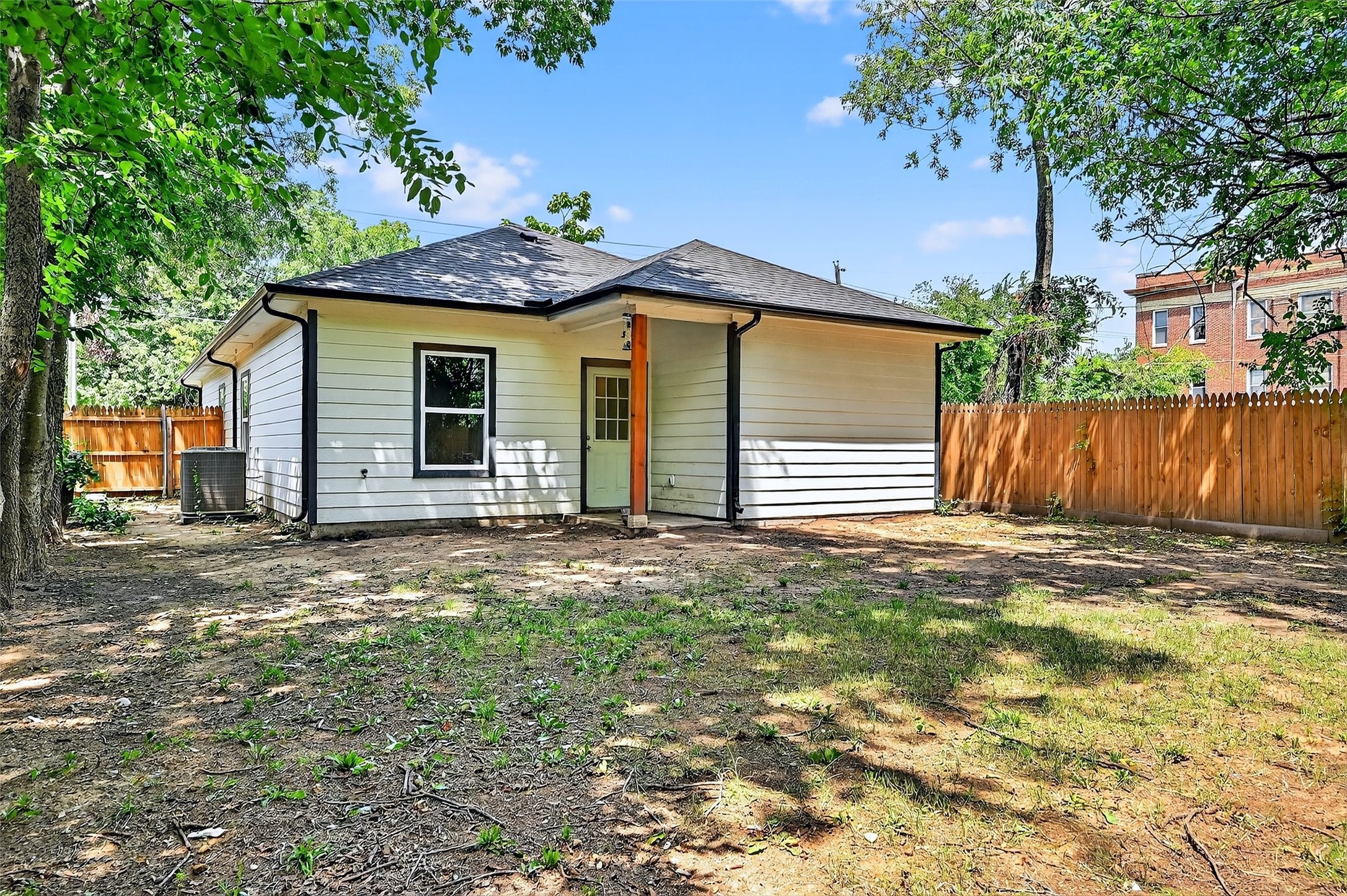 515 N East Street Sherman TX 75090