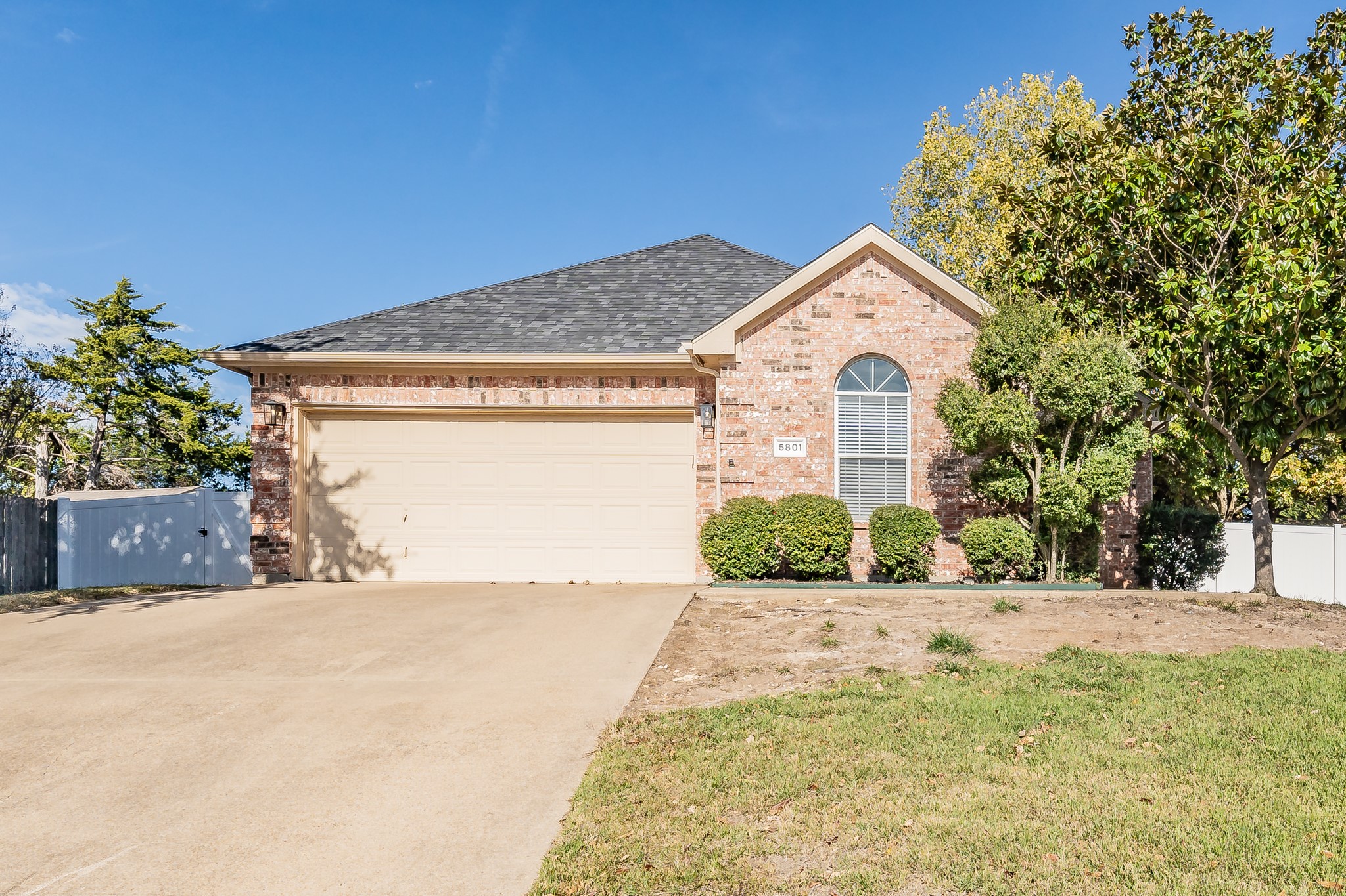 5801 Cynthia Drive Midlothian TX 76065