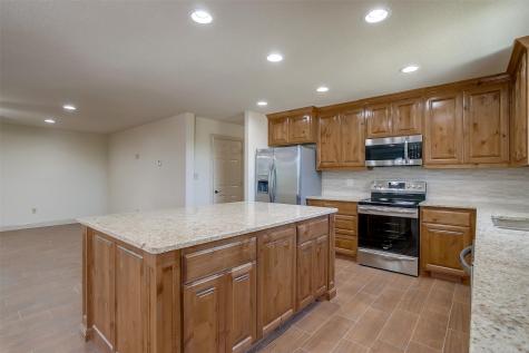 1045 Riverbend Street Azle TX 76020