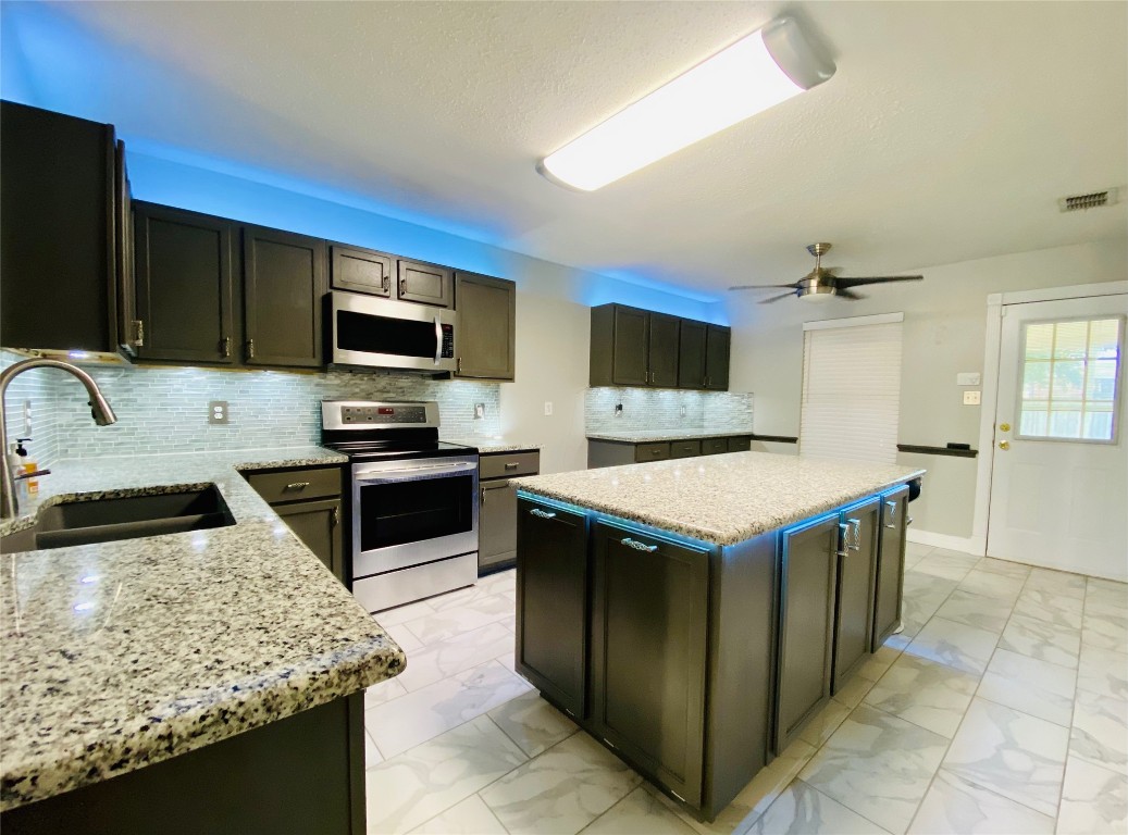 910 Anvil Creek Drive Arlington TX 76001