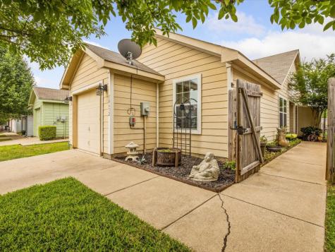 10632 Many Oaks Drive Fort Worth TX 76140
