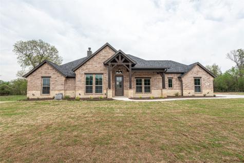 10033 Valley Oak Court Springtown TX 76082