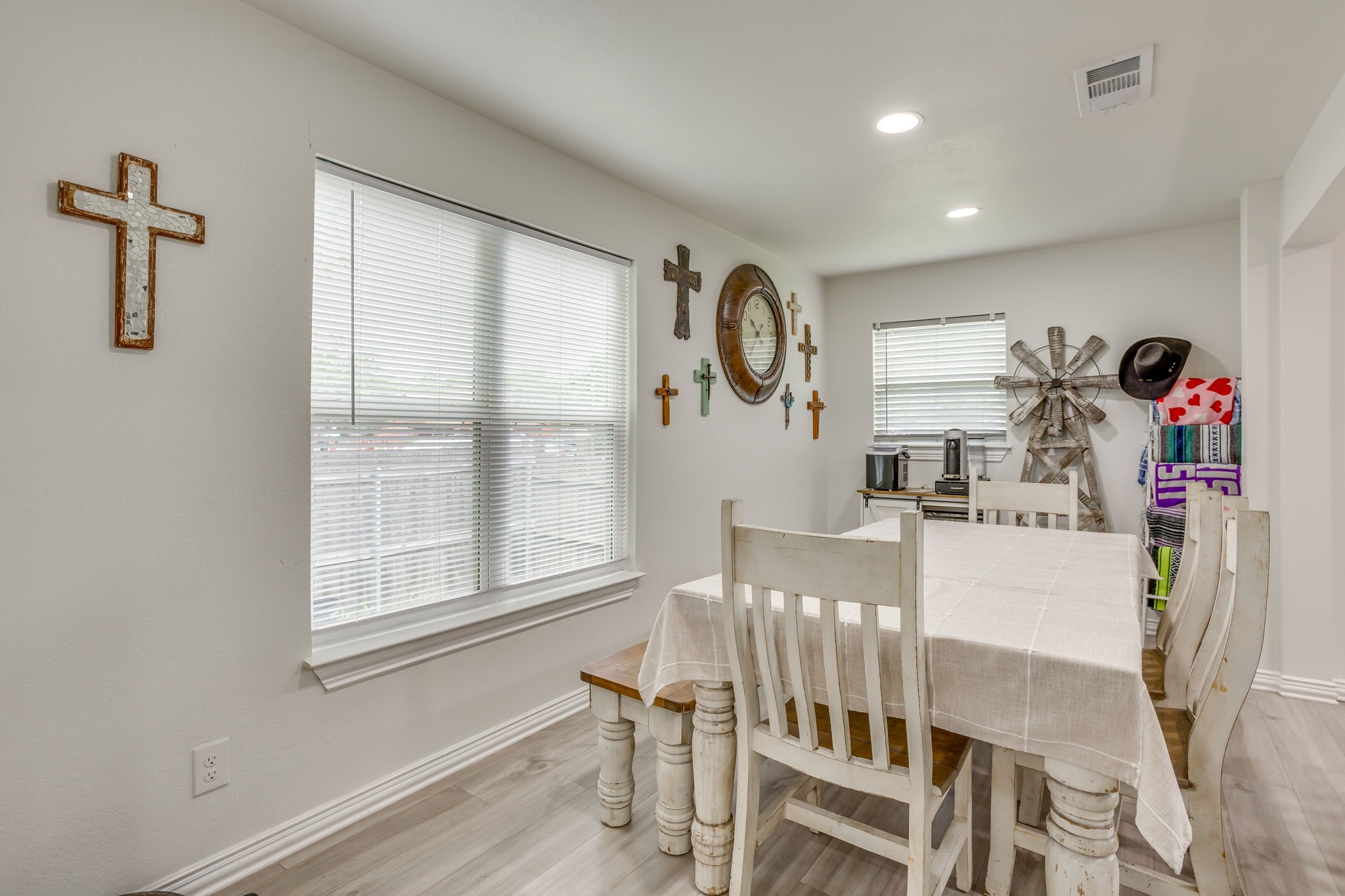 109 W Purdom Avenue Alvarado TX 76009