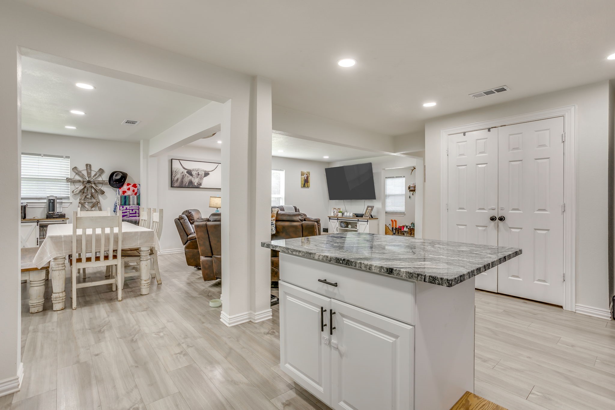 109 W Purdom Avenue Alvarado TX 76009