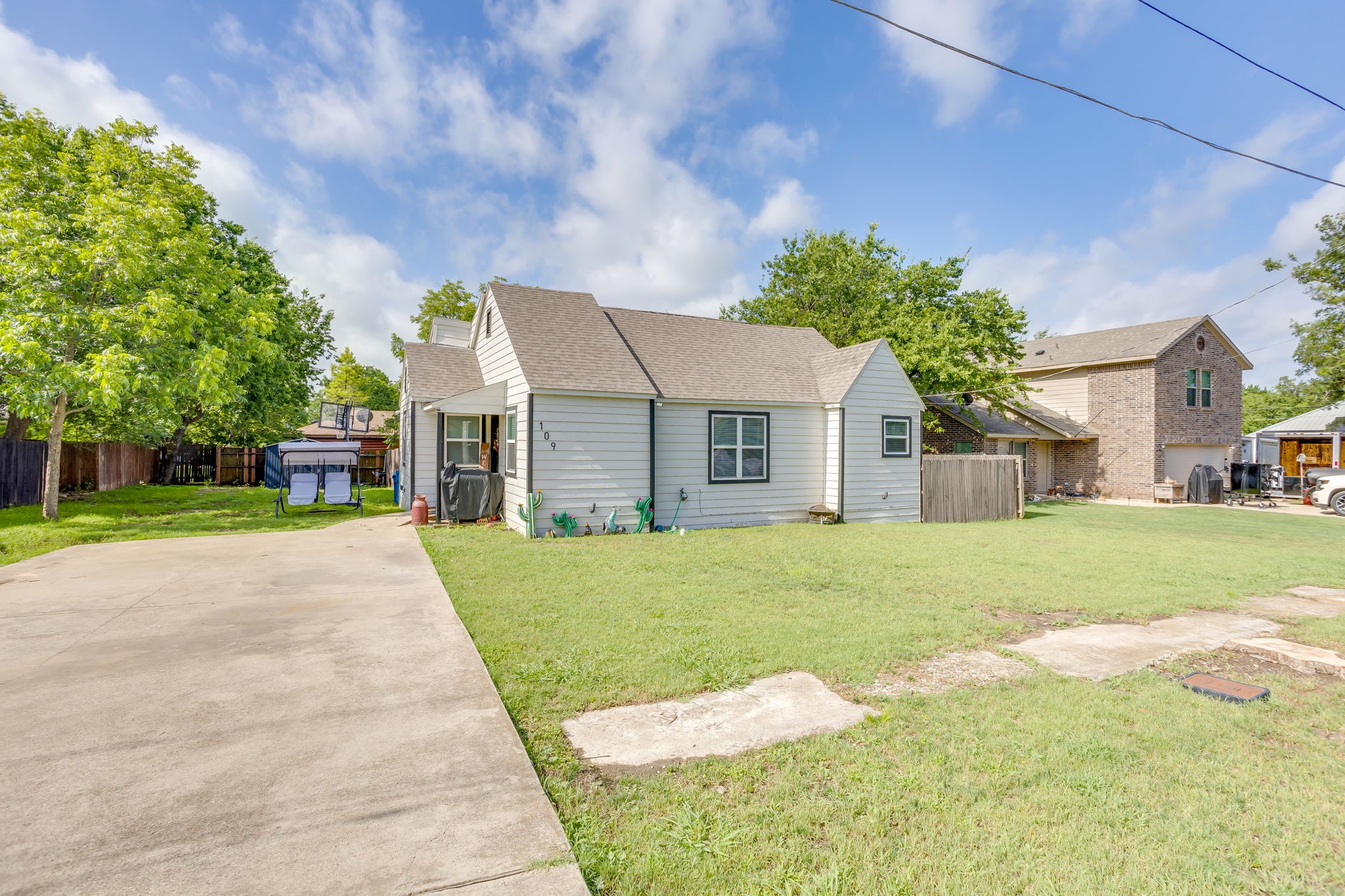 109 W Purdom Avenue Alvarado TX 76009