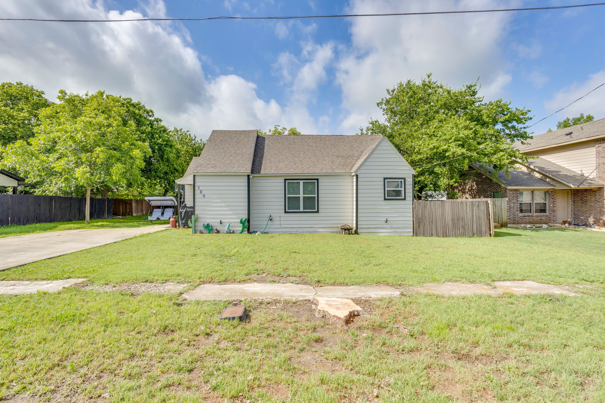 109 W Purdom Avenue Alvarado TX 76009
