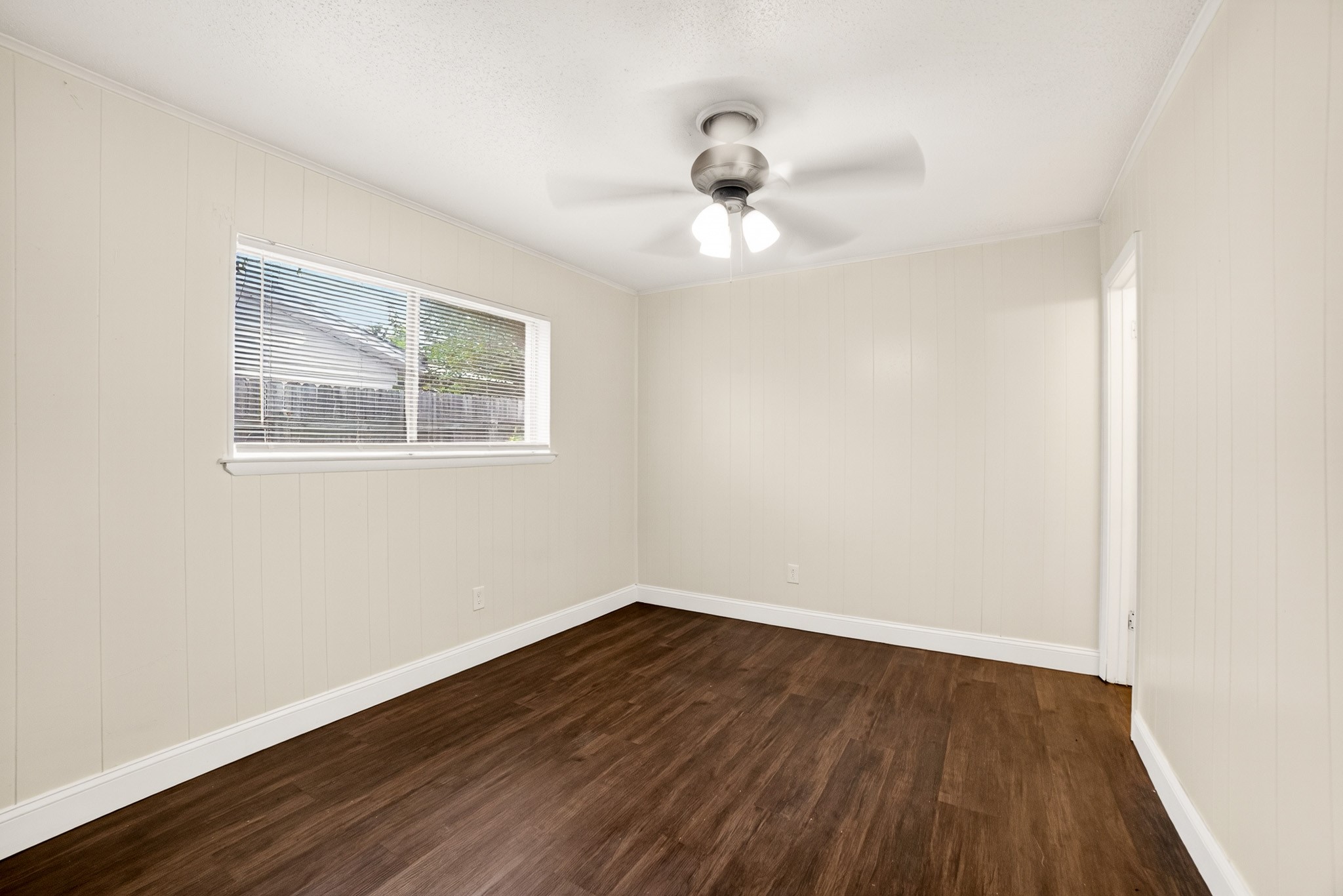 15131 Oakwood Lane Balch Springs TX 75180