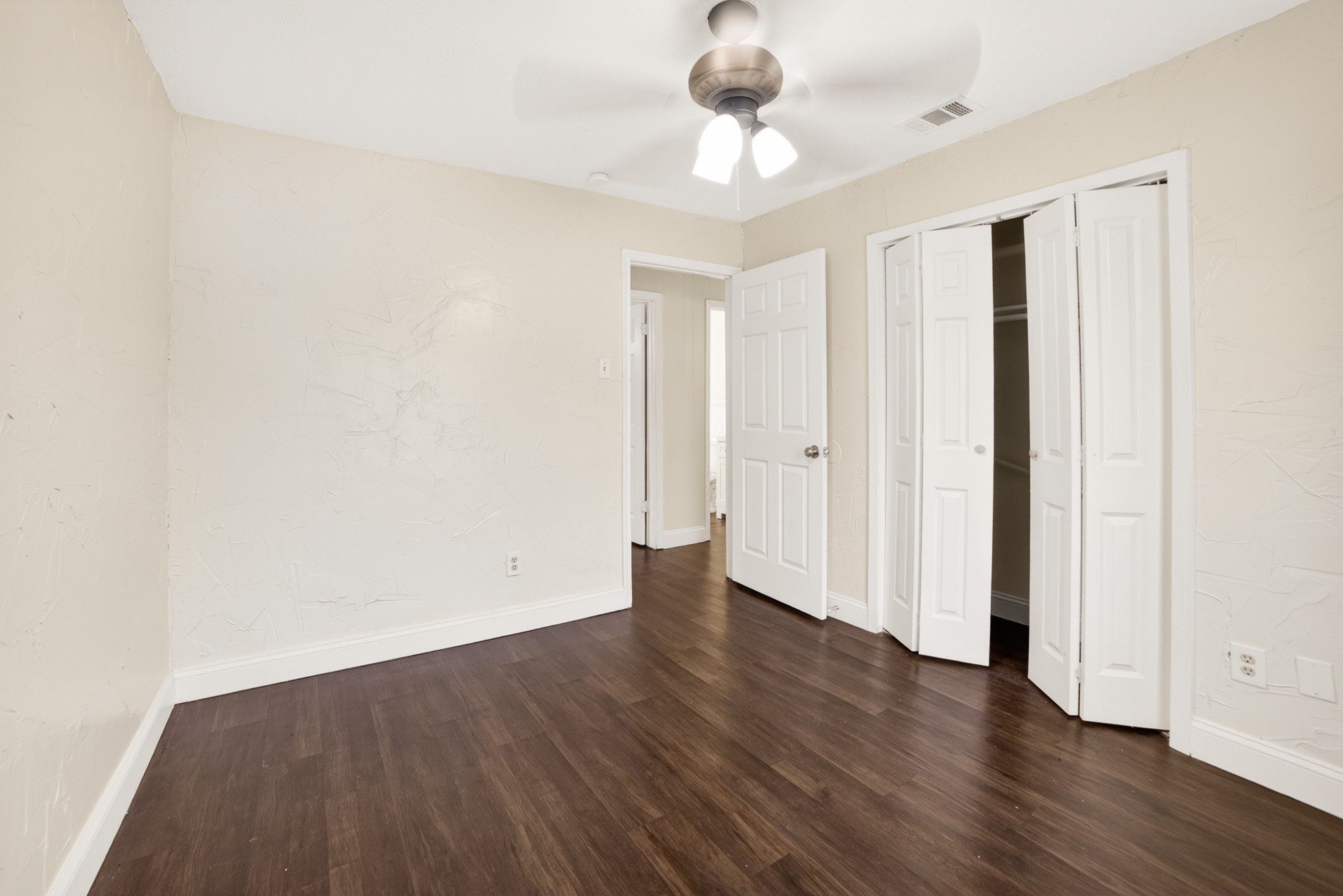 15131 Oakwood Lane Balch Springs TX 75180