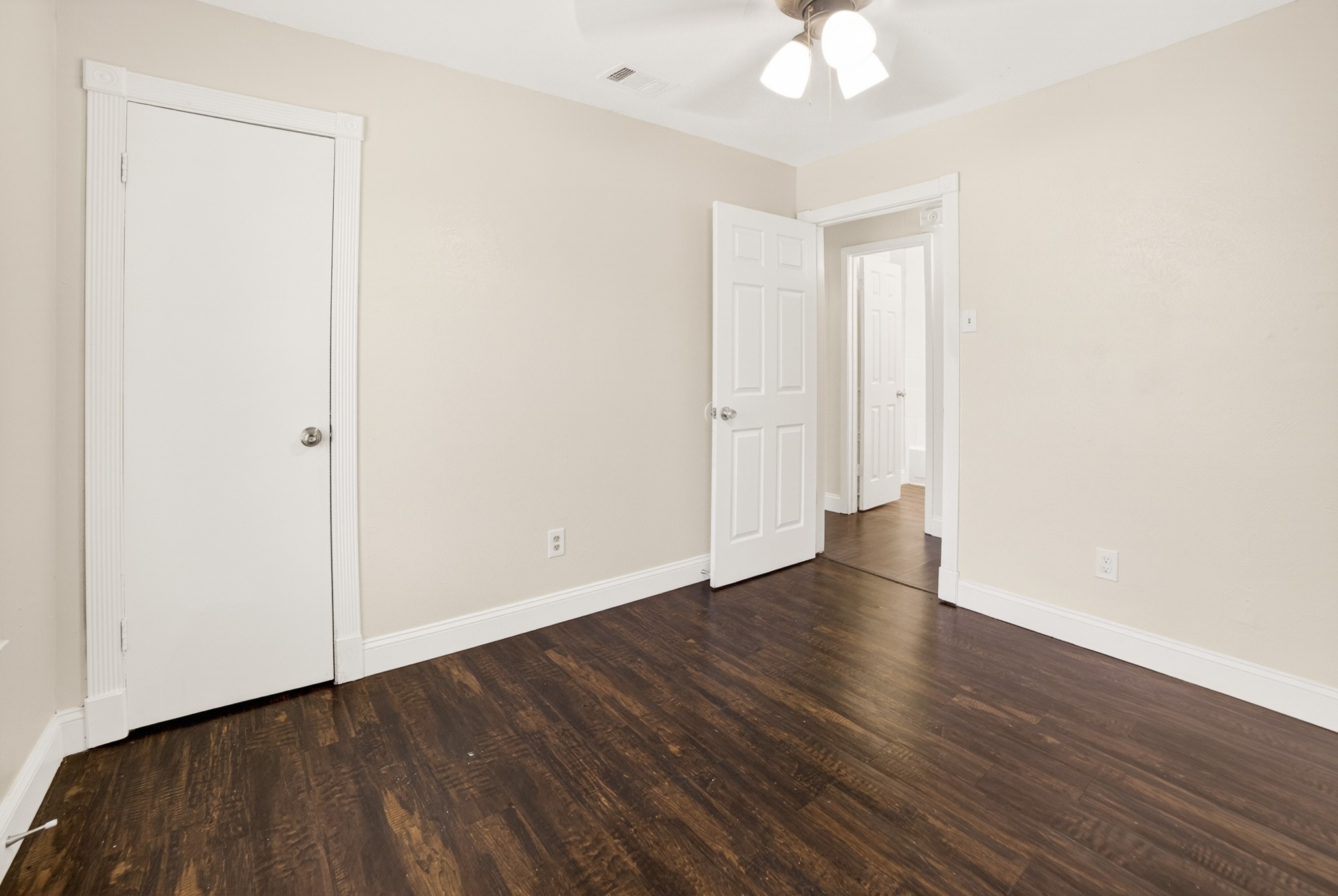 15131 Oakwood Lane Balch Springs TX 75180