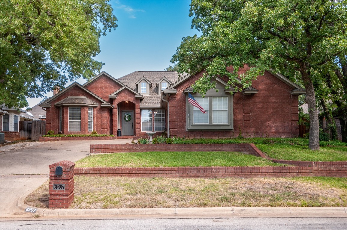 6607 Capitol Hill Drive Arlington TX 76017