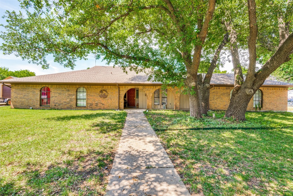 703 Cherry Street Sanger TX 76266