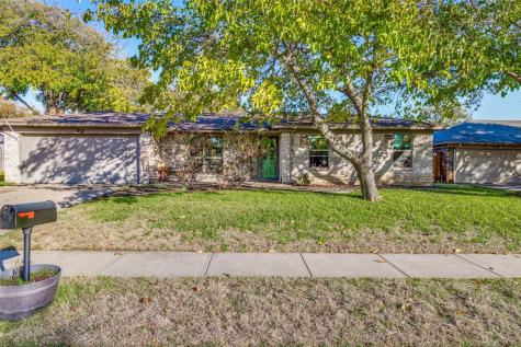 912 Monterrey Street Bedford TX 76022