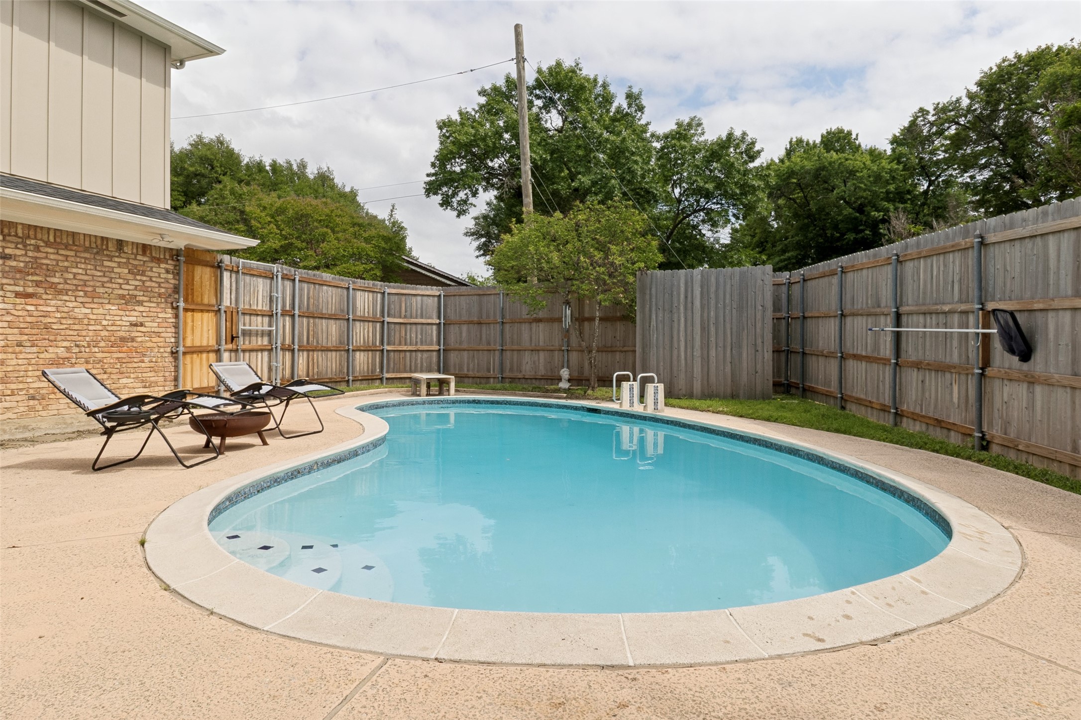 2507 Norsworthy Drive Dallas TX 75228