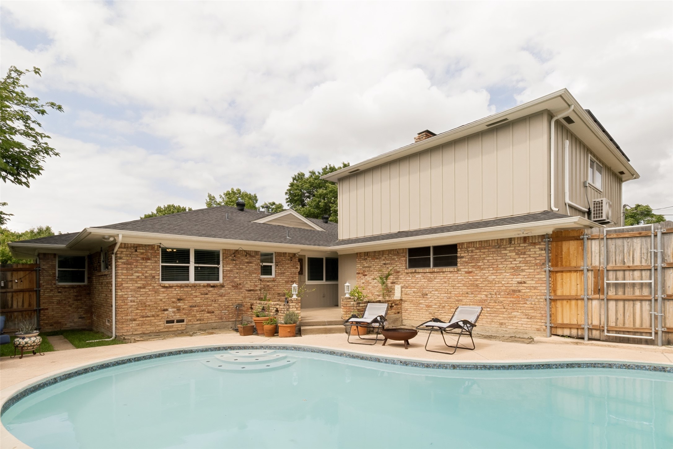 2507 Norsworthy Drive Dallas TX 75228