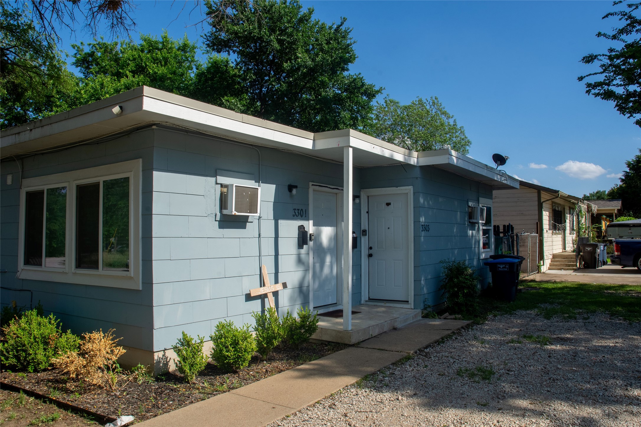 3301 Willing Avenue Fort Worth TX 76110