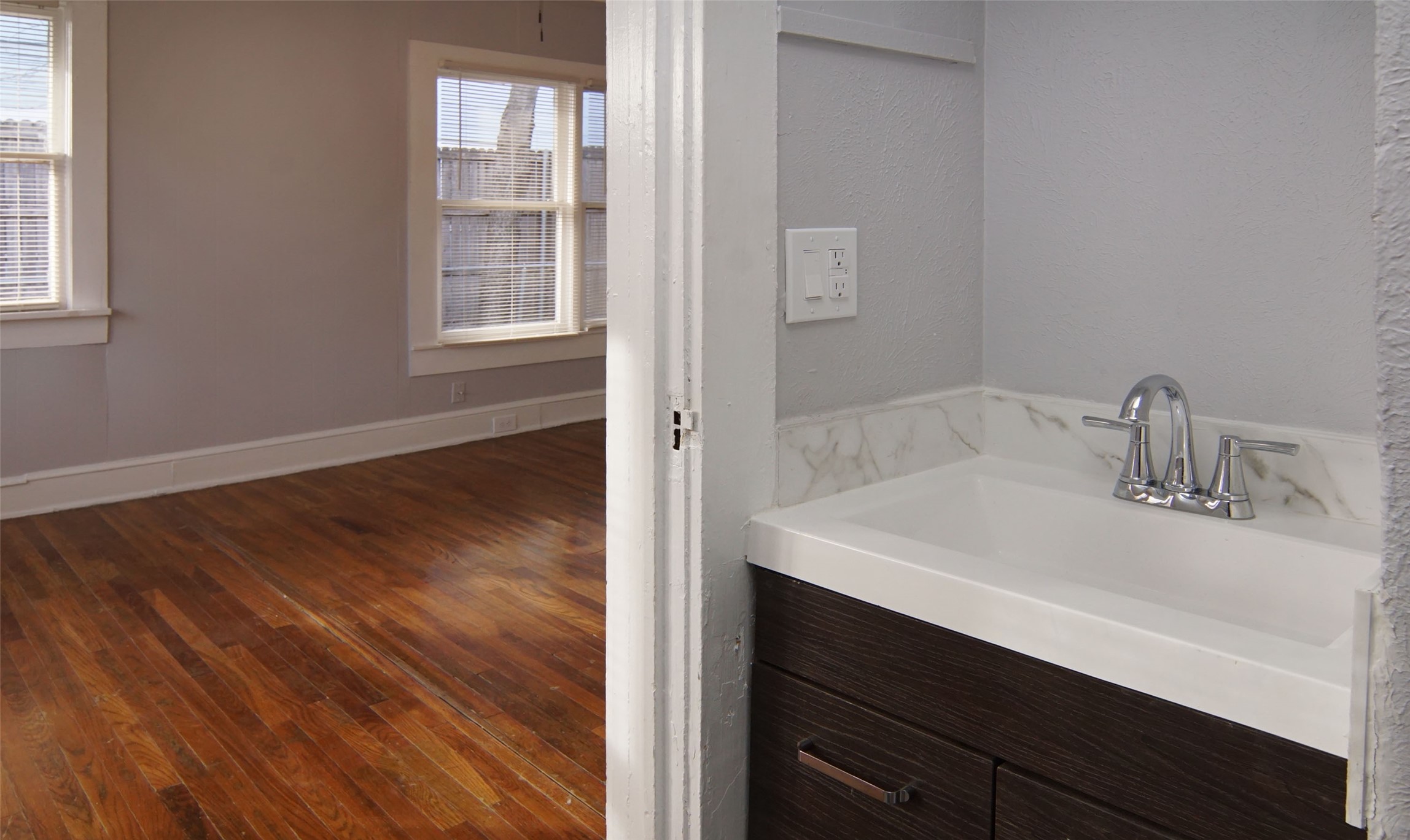 2121 Fairmount Avenue Fort Worth TX 76110