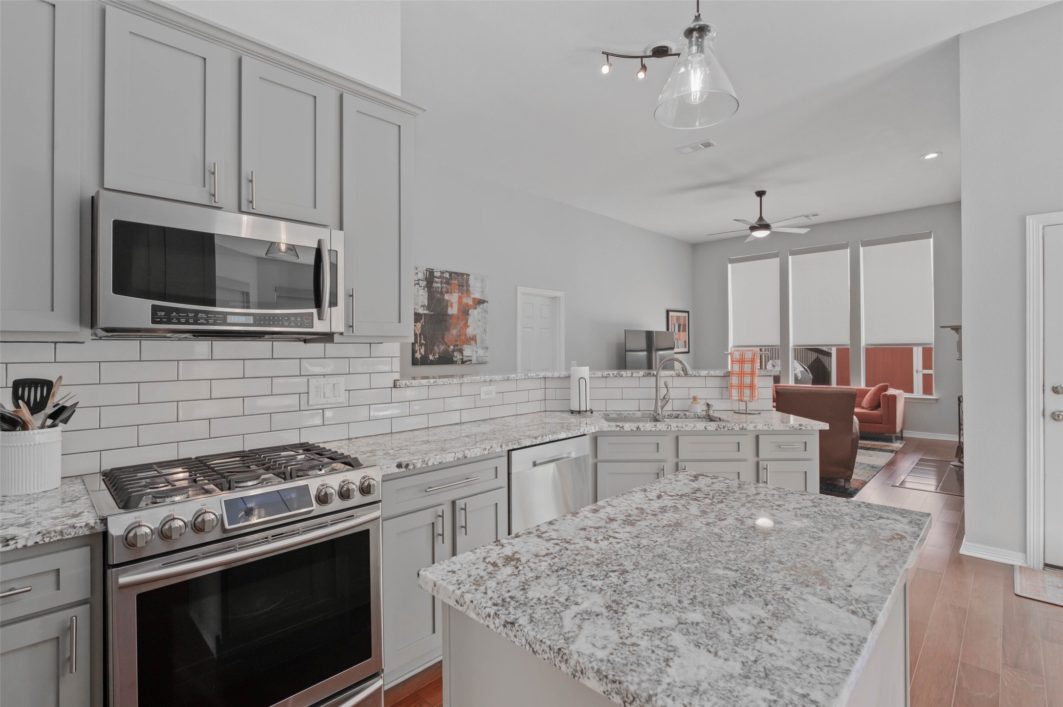 2729 Vista Bluff Boulevard Lewisville TX 75067