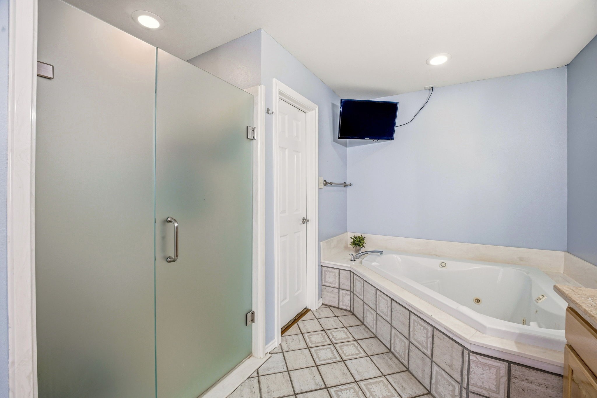 2700 Solar Court Granbury TX 76049