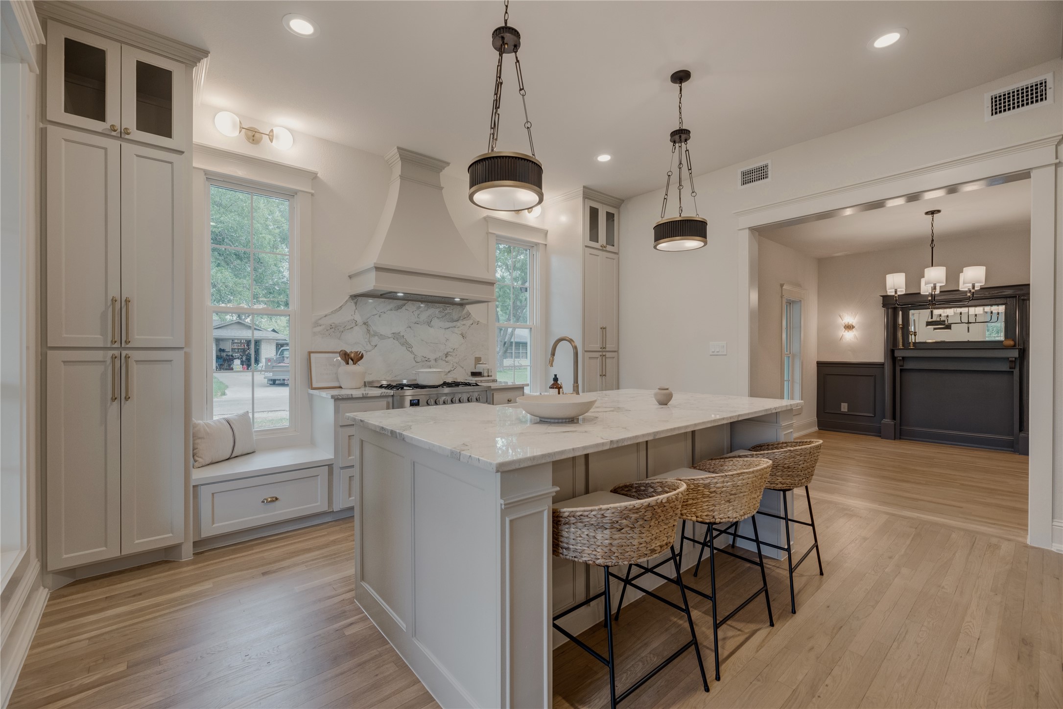 300 E Division Street Pilot Point TX 76258