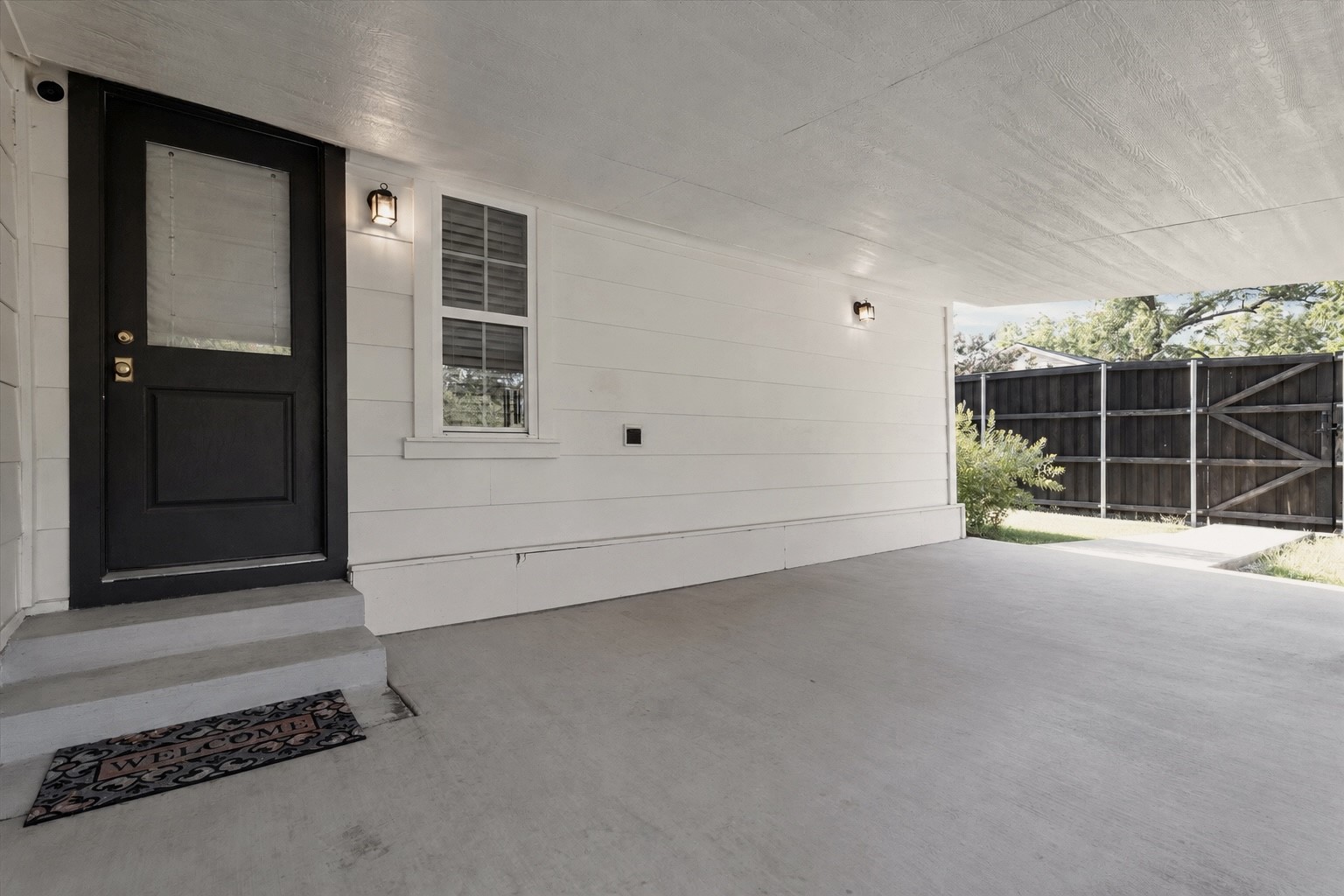 300 E Division Street Pilot Point TX 76258