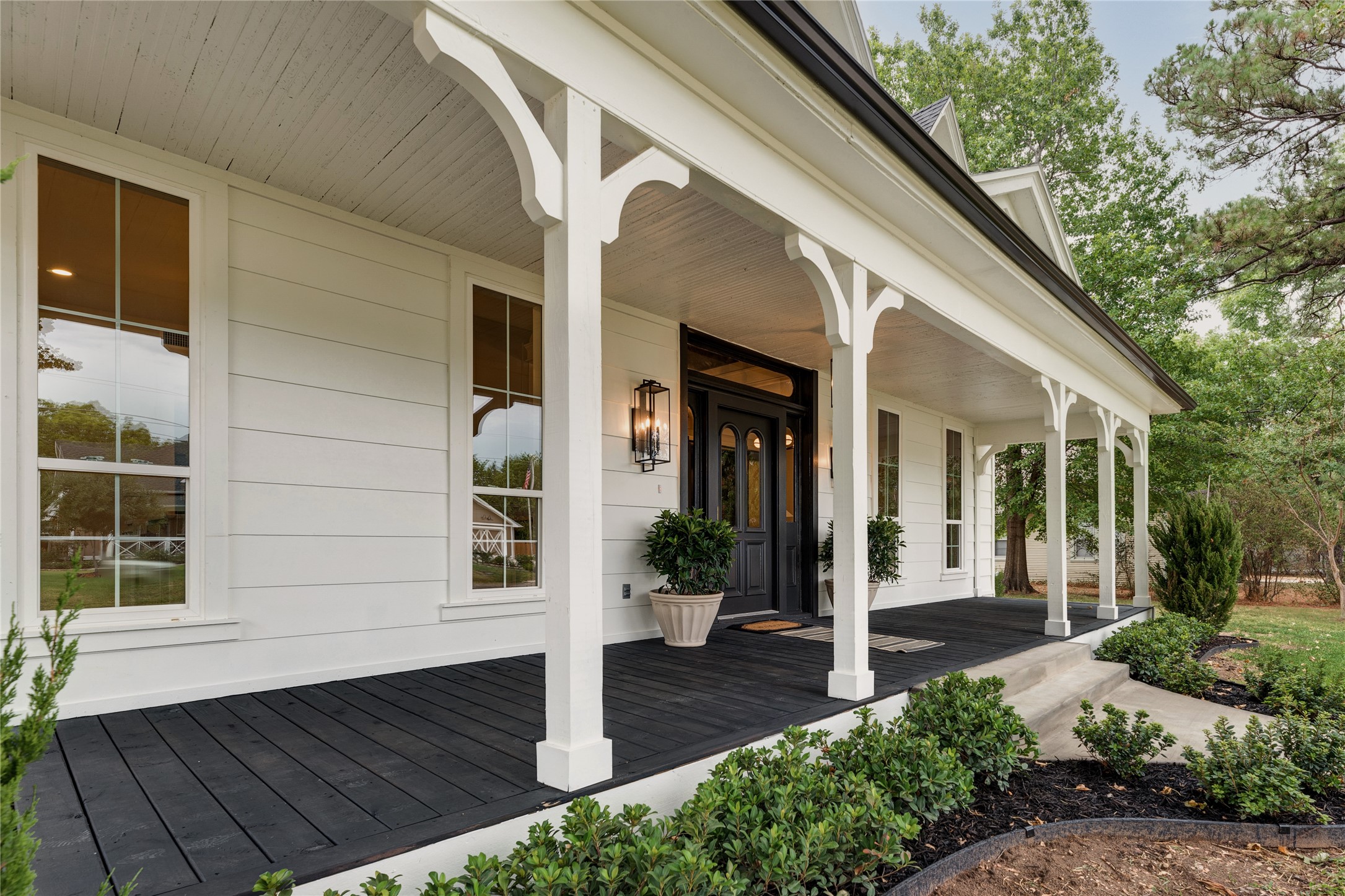 300 E Division Street Pilot Point TX 76258