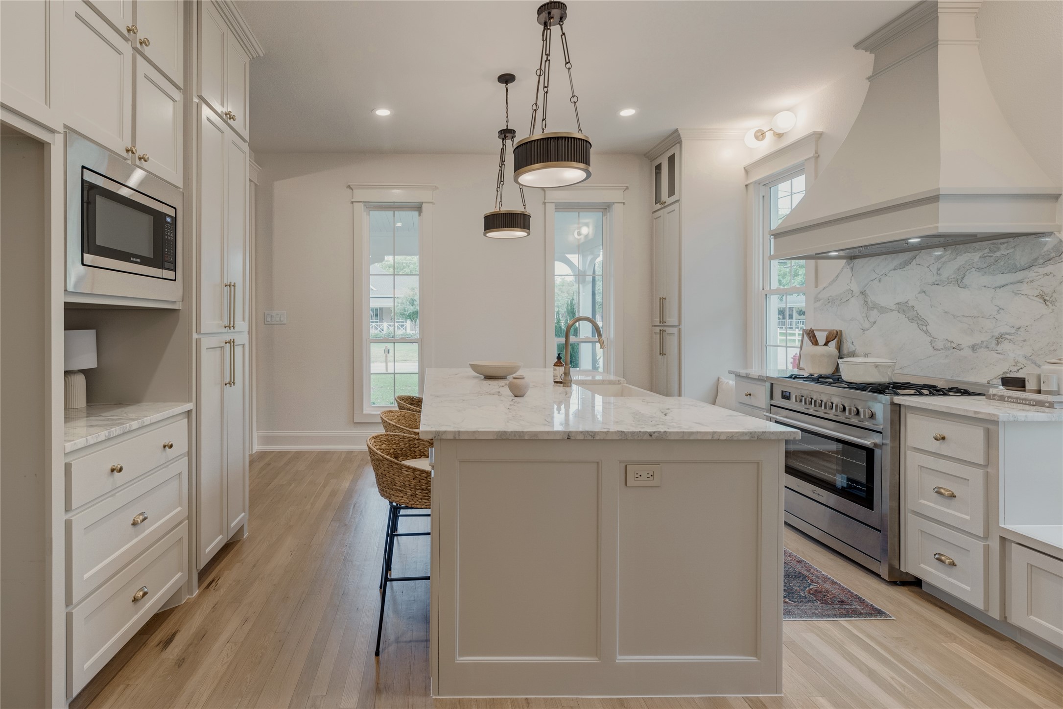 300 E Division Street Pilot Point TX 76258