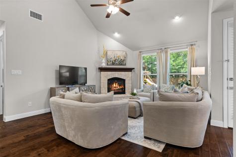 3316 Discovery Drive Little Elm TX 75068