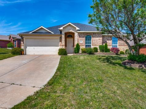 8101 Whitney Lane Fort Worth TX 76120