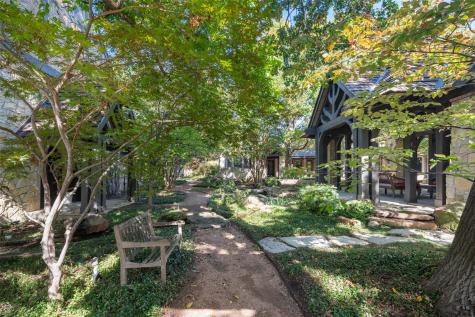 5106 Deloache Avenue Dallas TX 75220