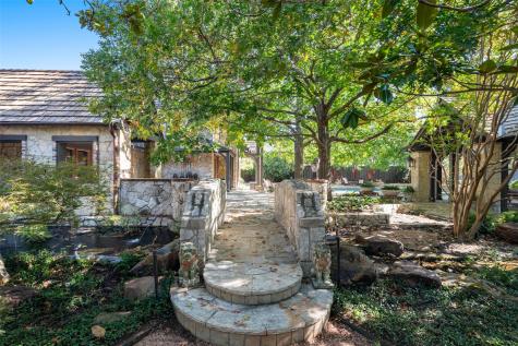 5106 Deloache Avenue Dallas TX 75220