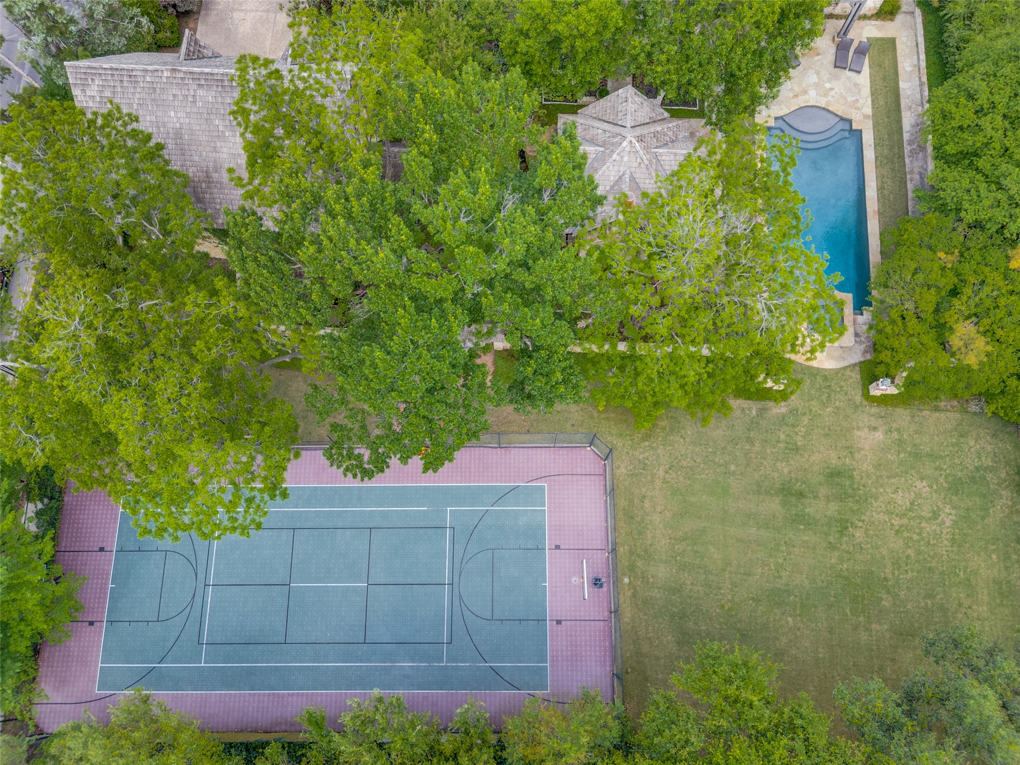 5106 Deloache Avenue Dallas TX 75220