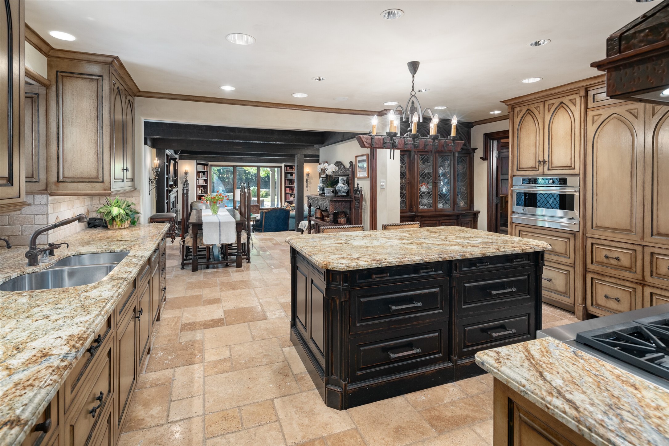 5106 Deloache Avenue Dallas TX 75220
