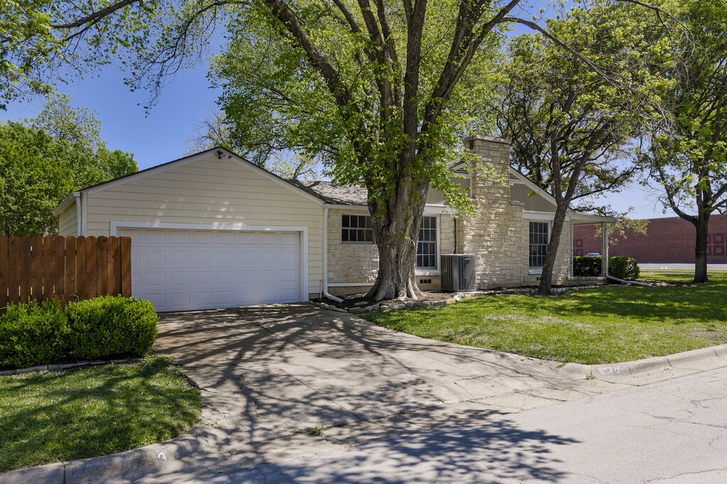 3540 W Biddison Street Fort Worth TX 76109