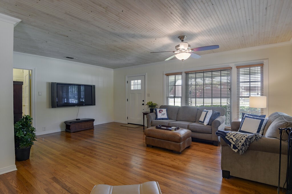 3540 W Biddison Street Fort Worth TX 76109