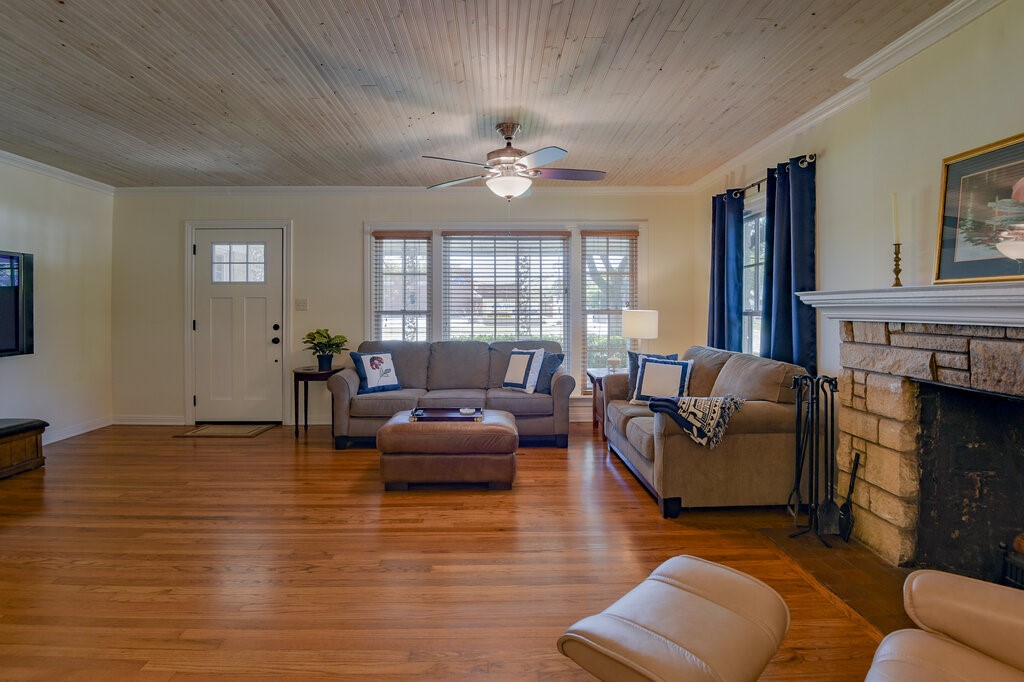 3540 W Biddison Street Fort Worth TX 76109