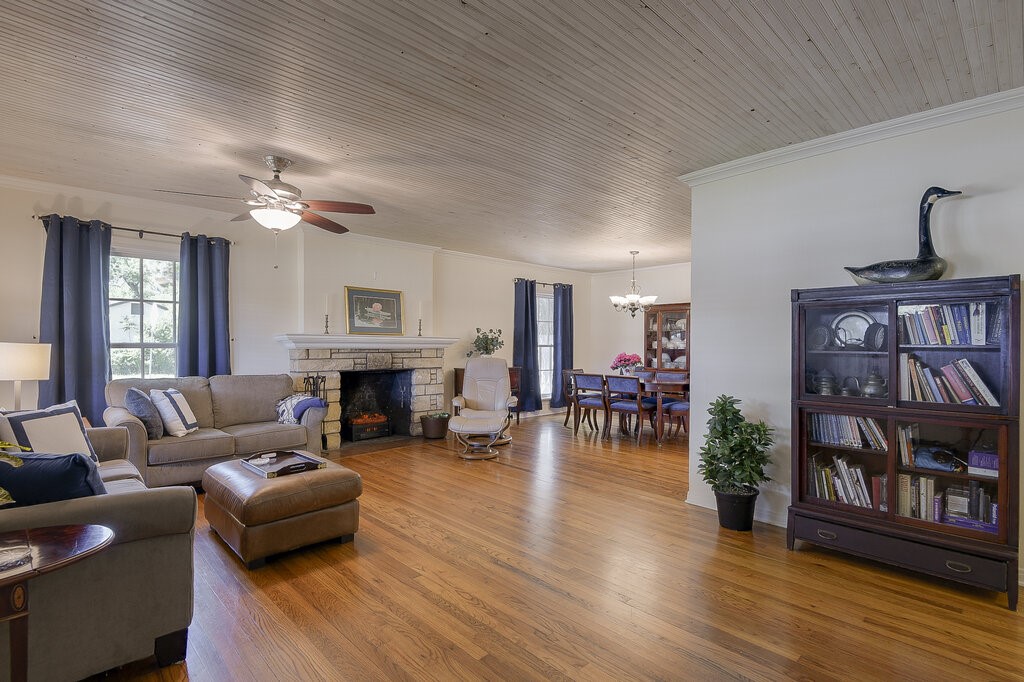 3540 W Biddison Street Fort Worth TX 76109
