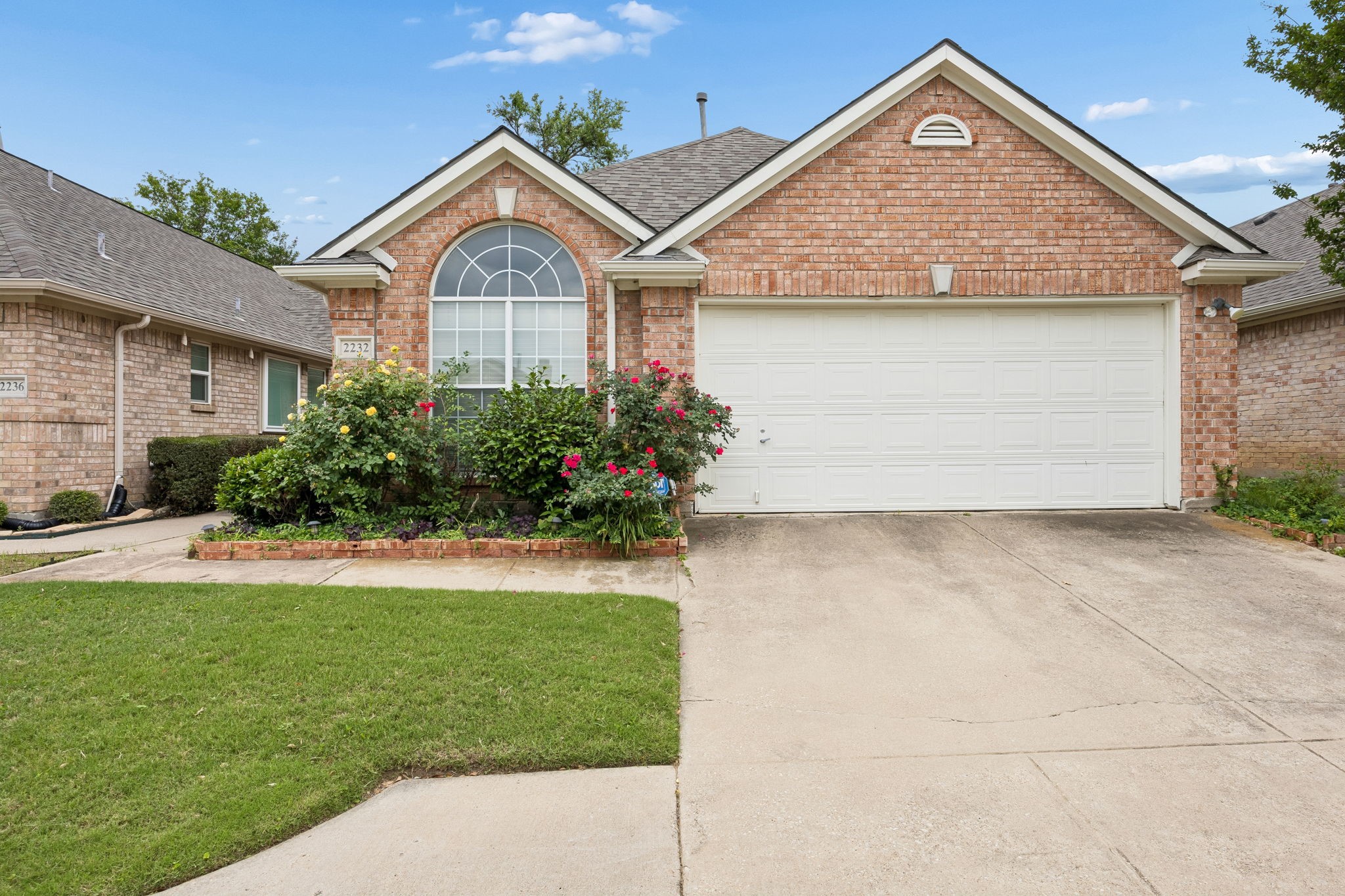 2232 Wembley Wood Lane Bedford TX 76022