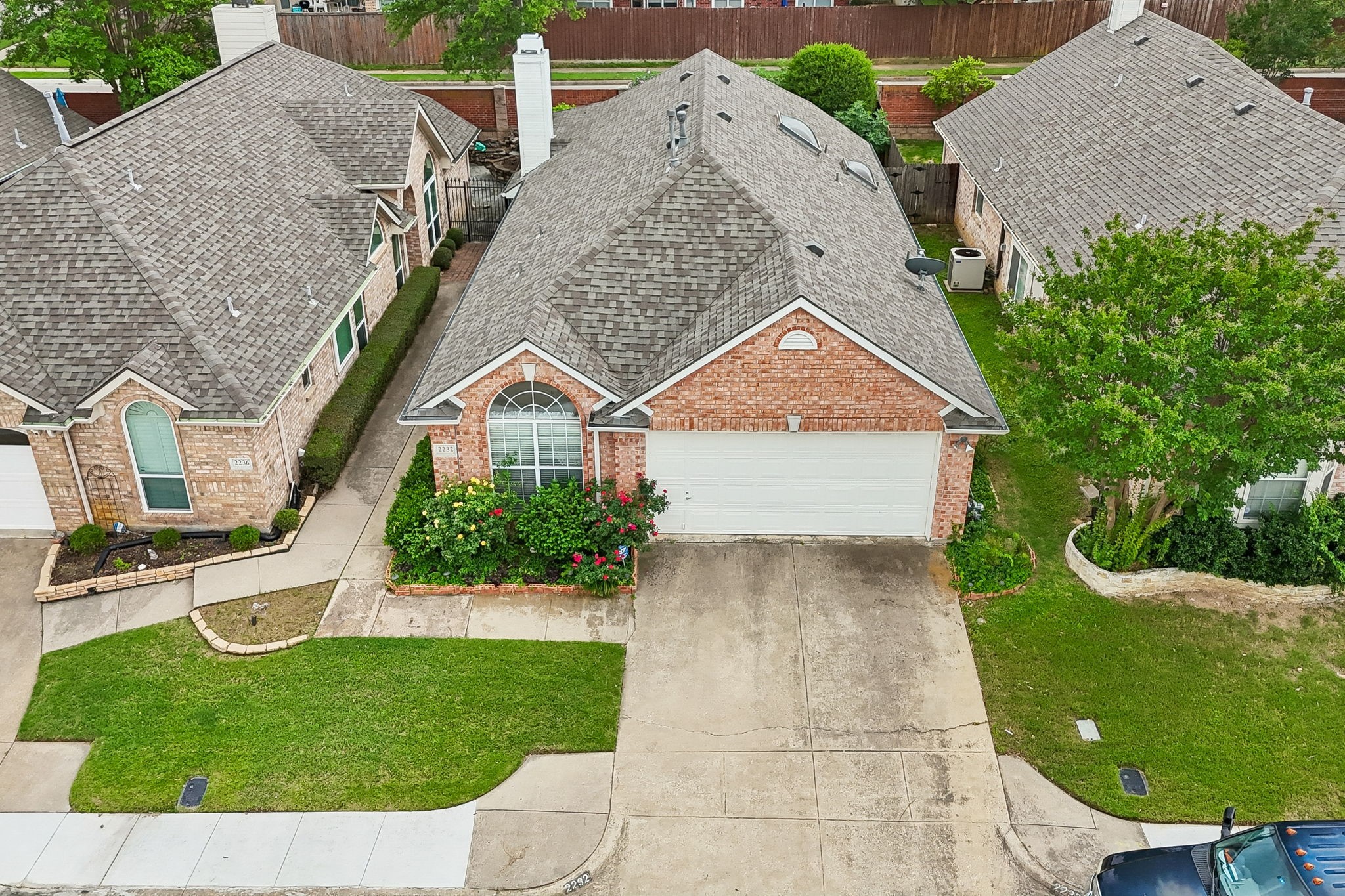 2232 Wembley Wood Lane Bedford TX 76022