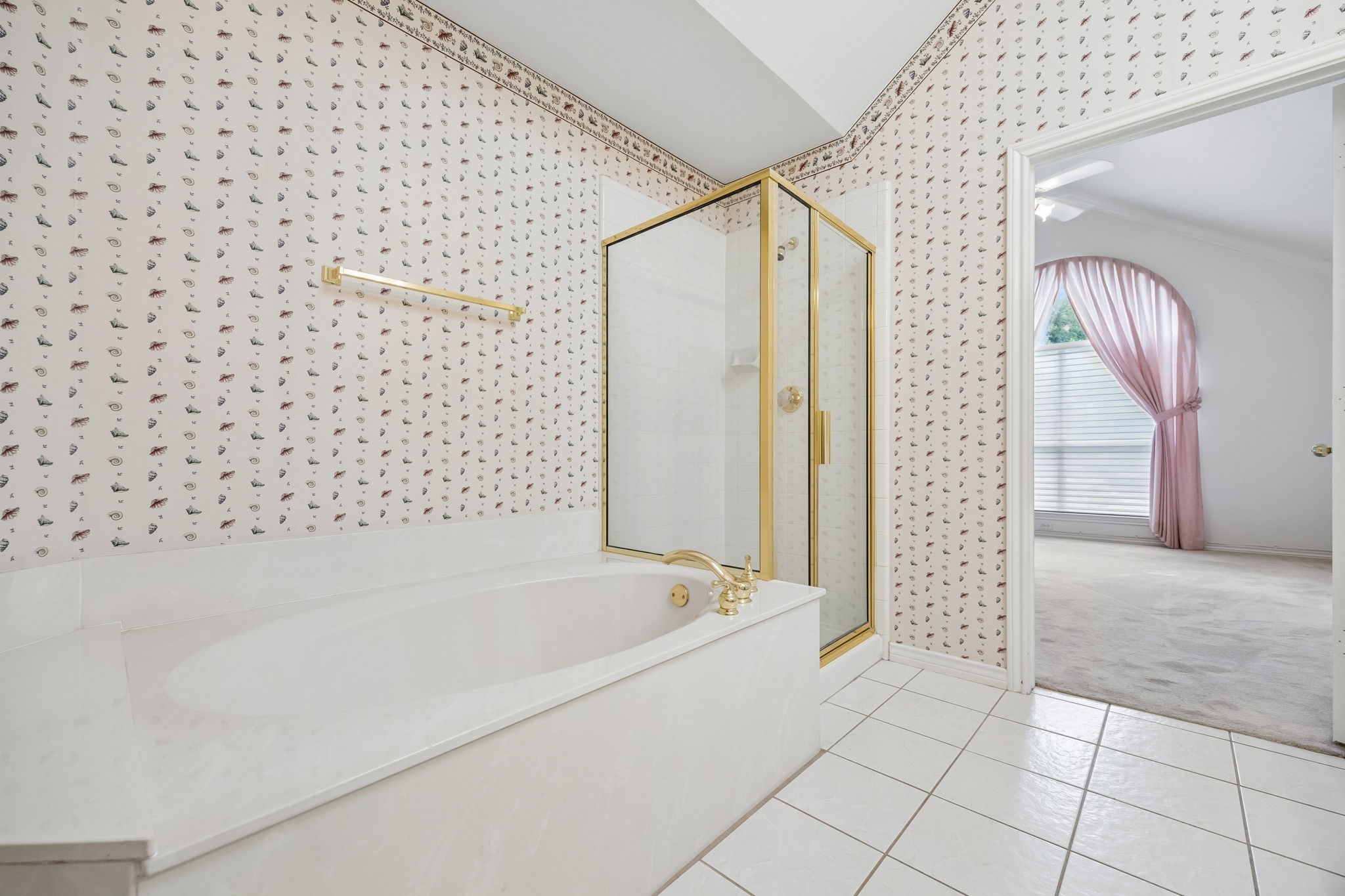 2232 Wembley Wood Lane Bedford TX 76022