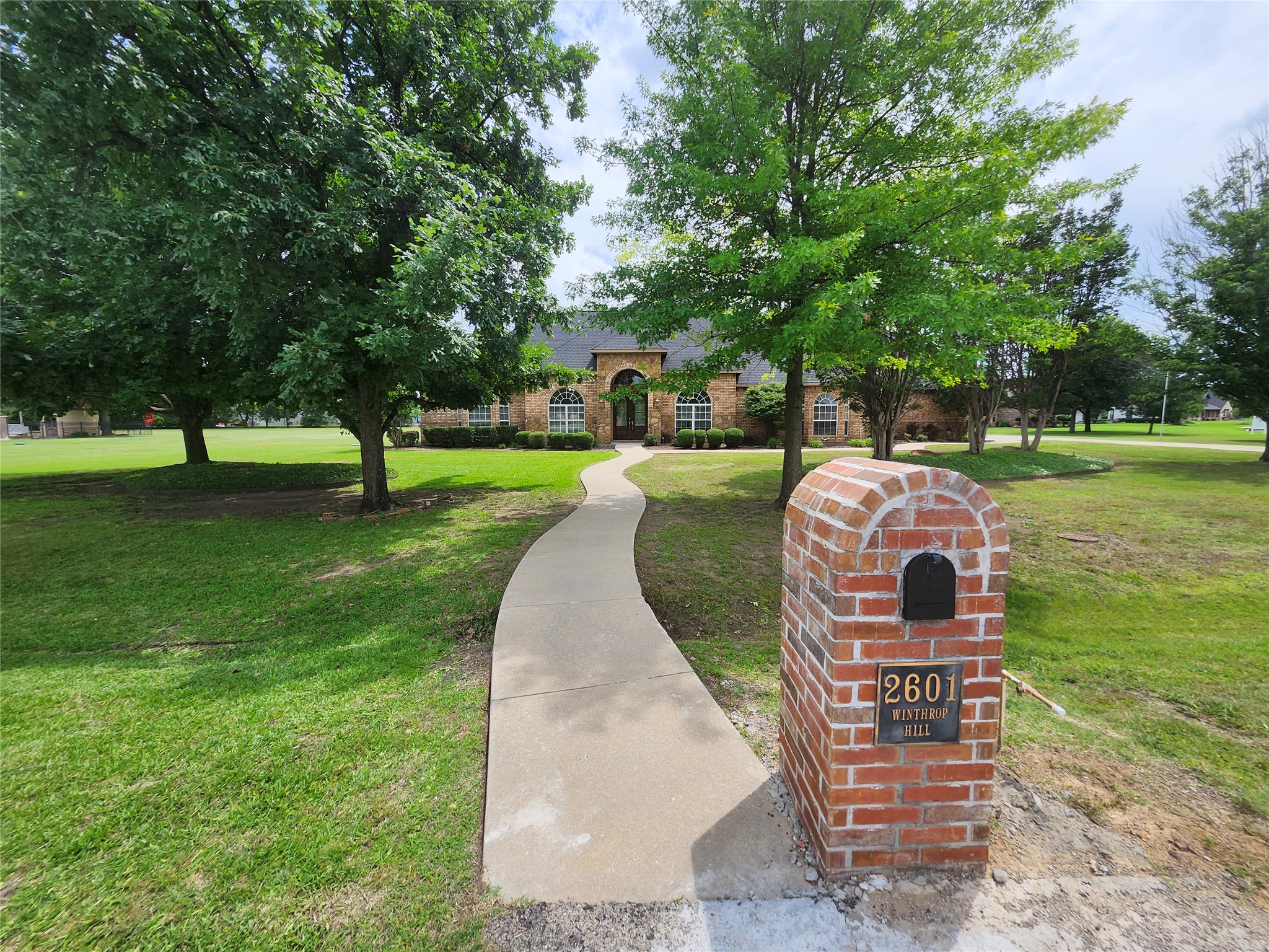 2601 Winthrop Hill Road Argyle TX 76226