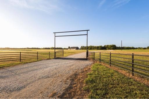 4251 Refuge Road Sherman TX 75092