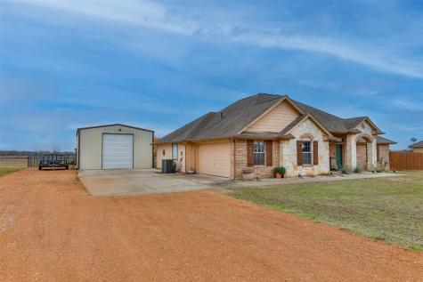 617 Mohawk Drive Tioga TX 76271