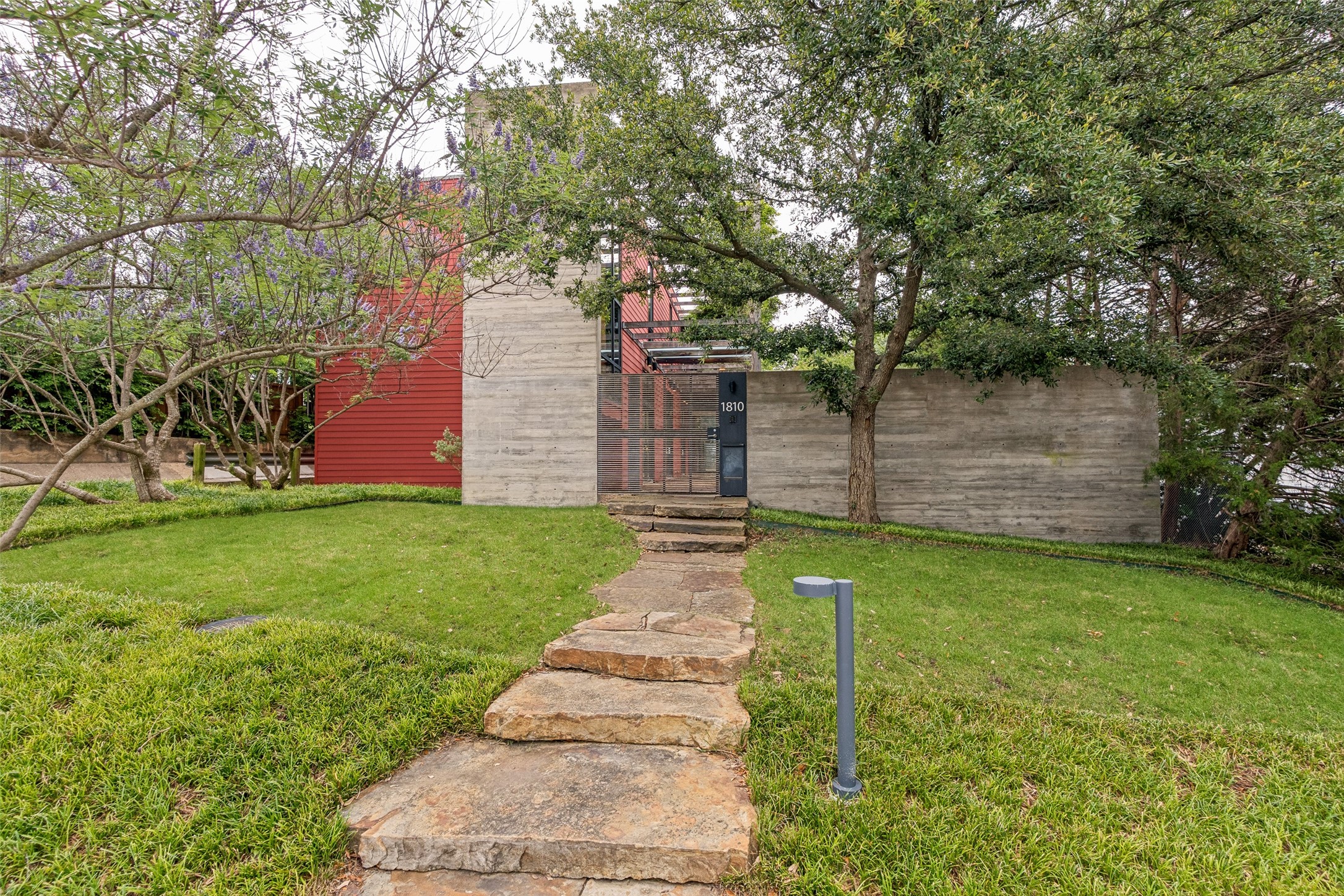 1810 Bermuda Street Dallas TX 75214