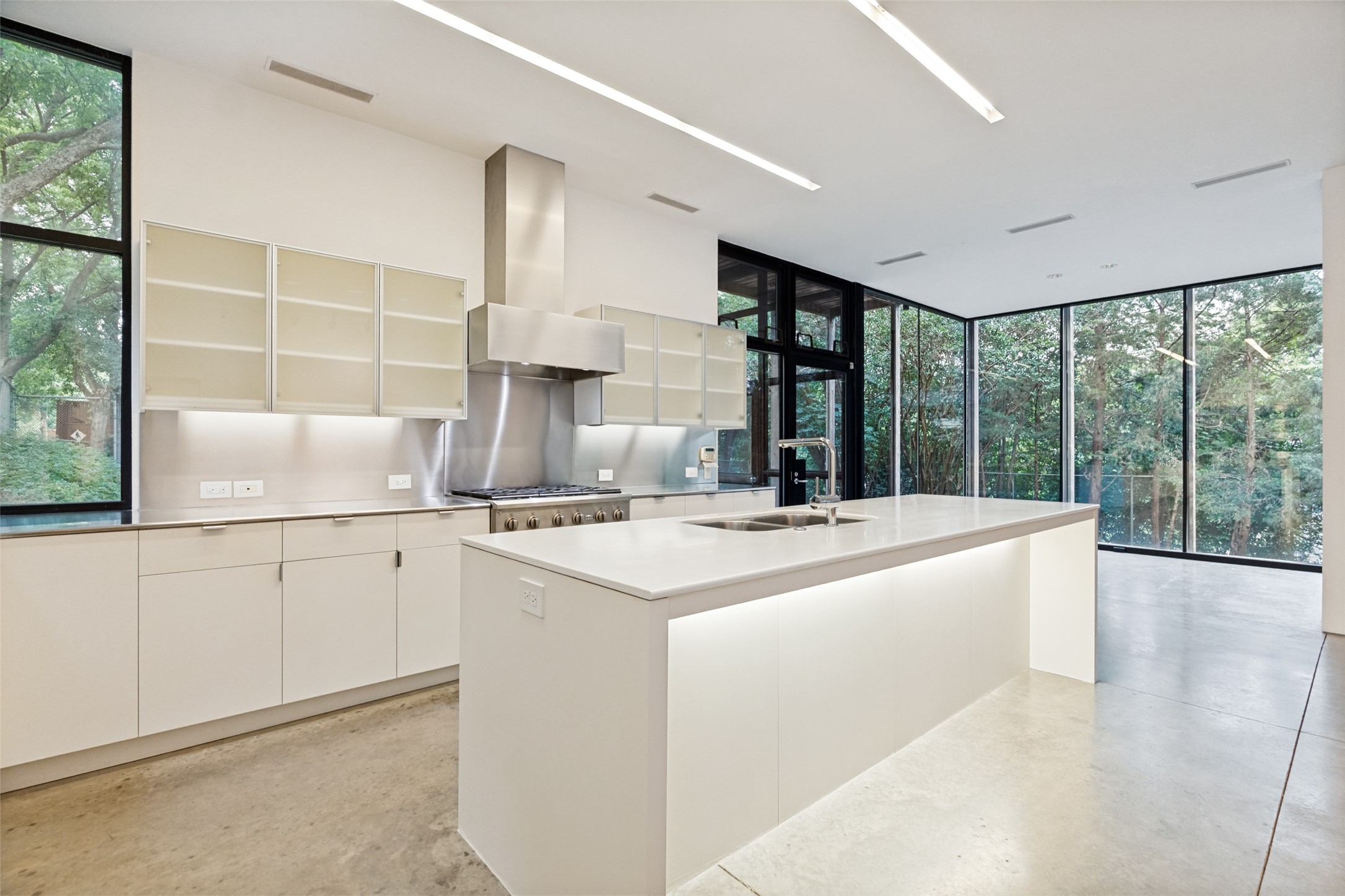1810 Bermuda Street Dallas TX 75214