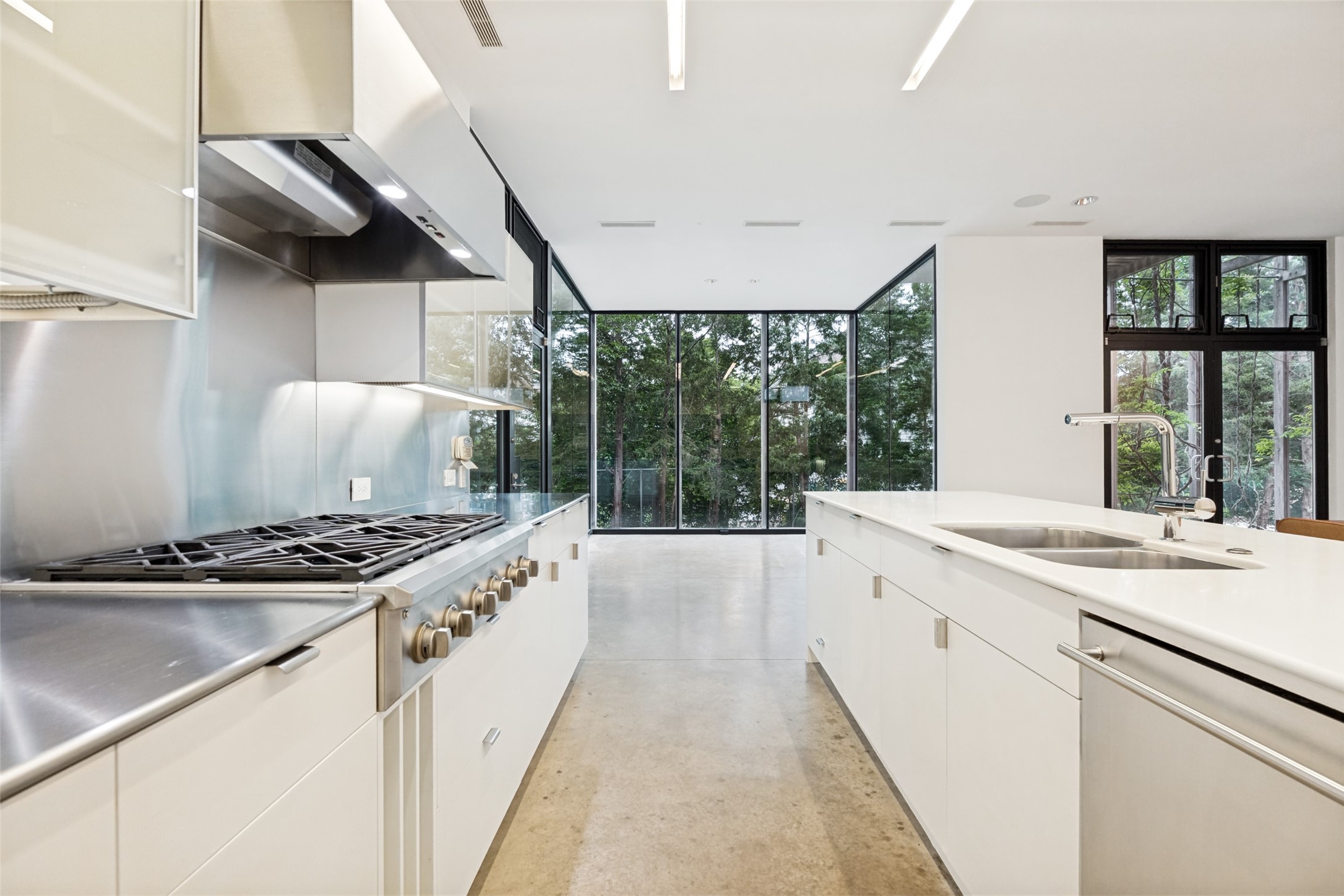 1810 Bermuda Street Dallas TX 75214