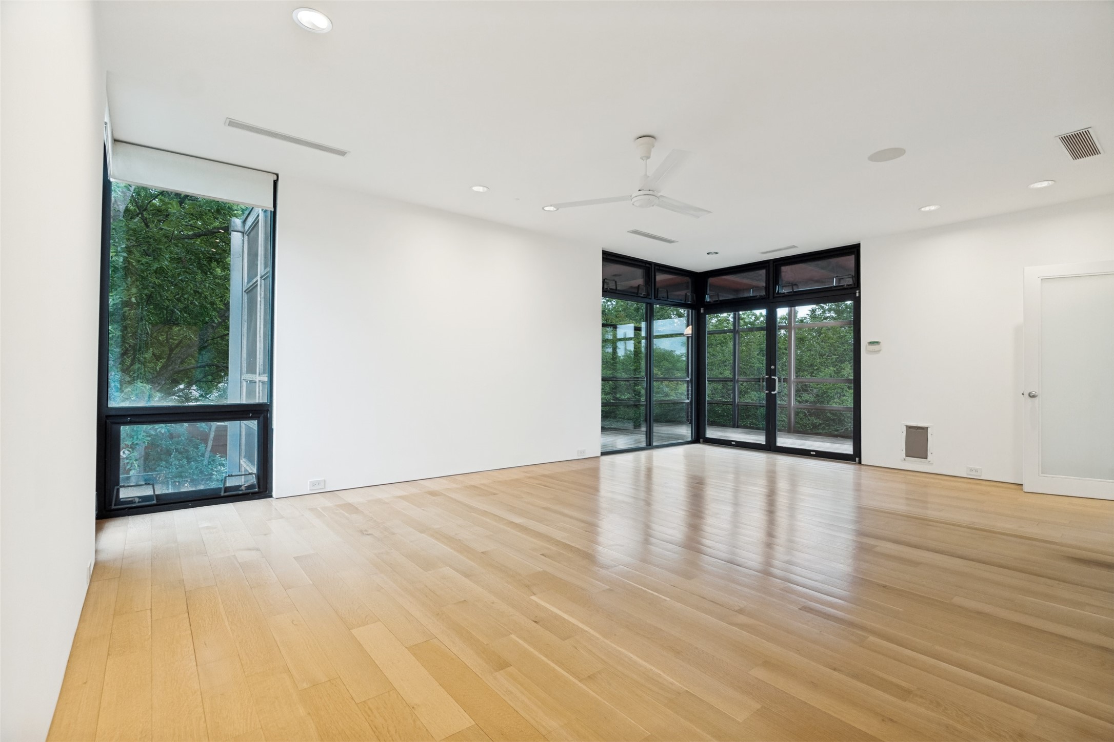 1810 Bermuda Street Dallas TX 75214