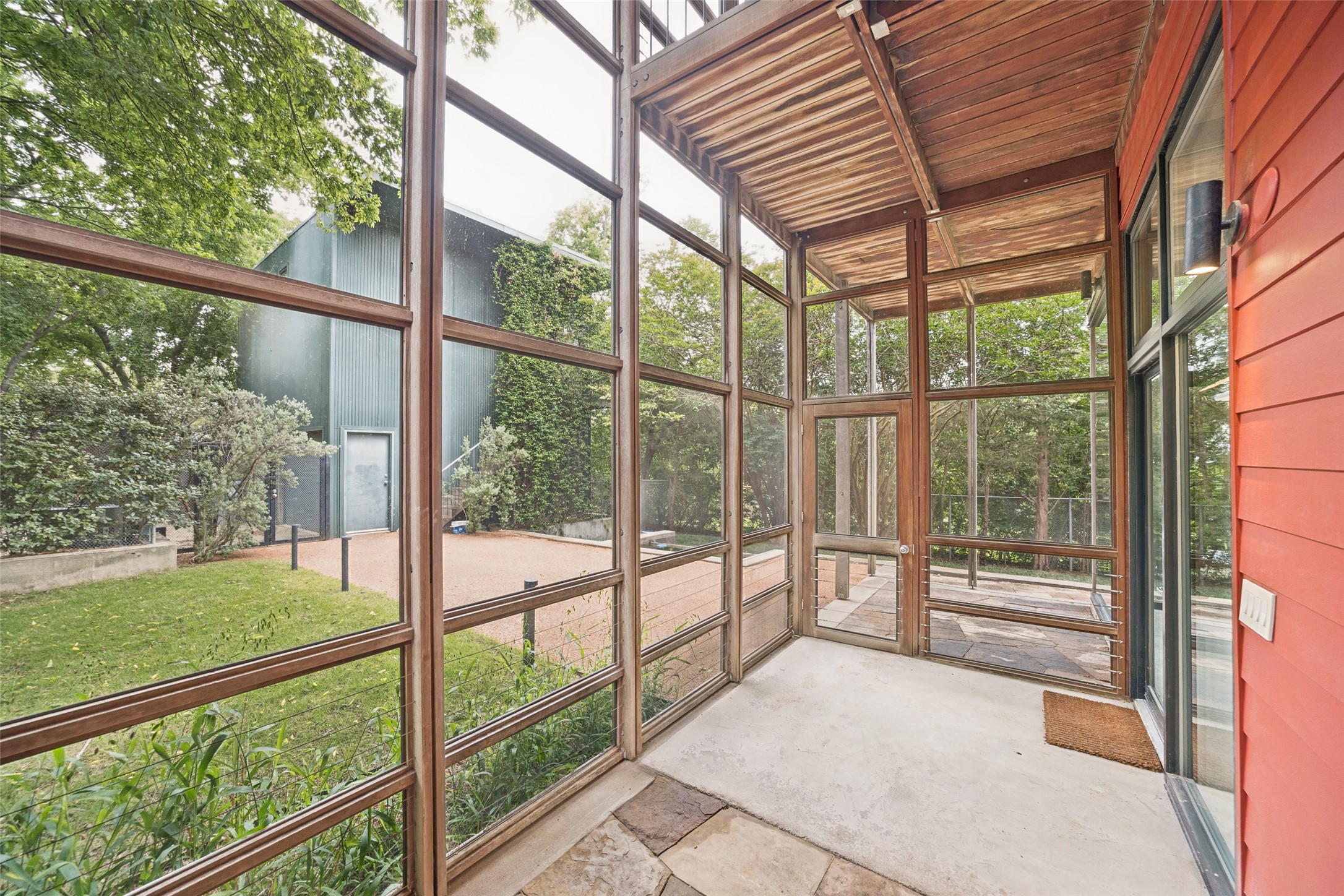 1810 Bermuda Street Dallas TX 75214