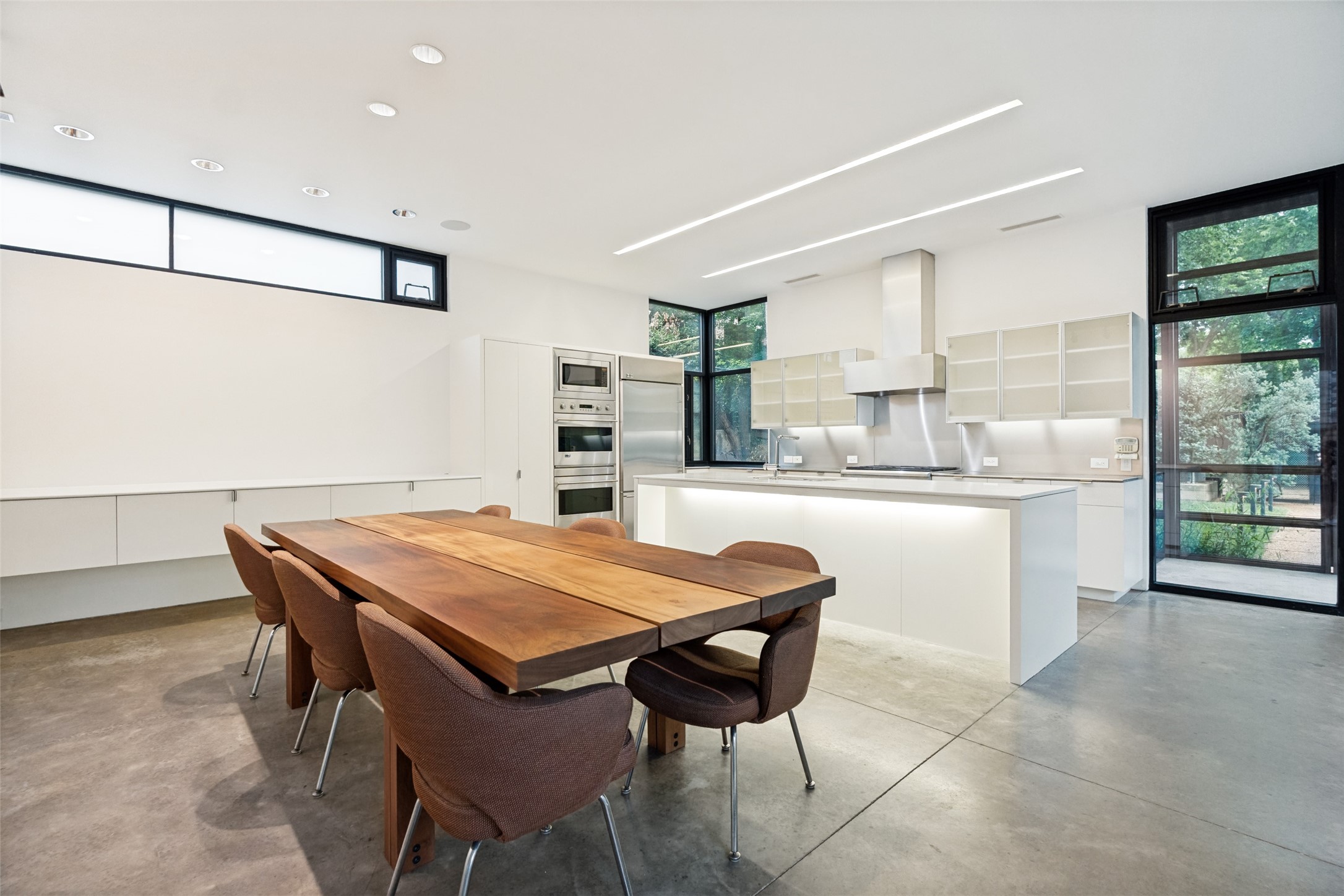 1810 Bermuda Street Dallas TX 75214