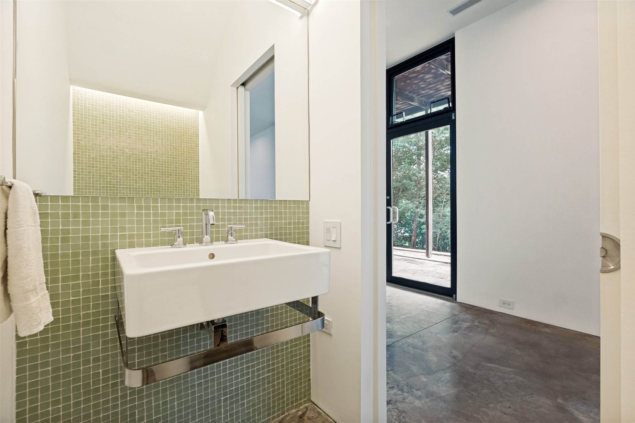 1810 Bermuda Street Dallas TX 75214